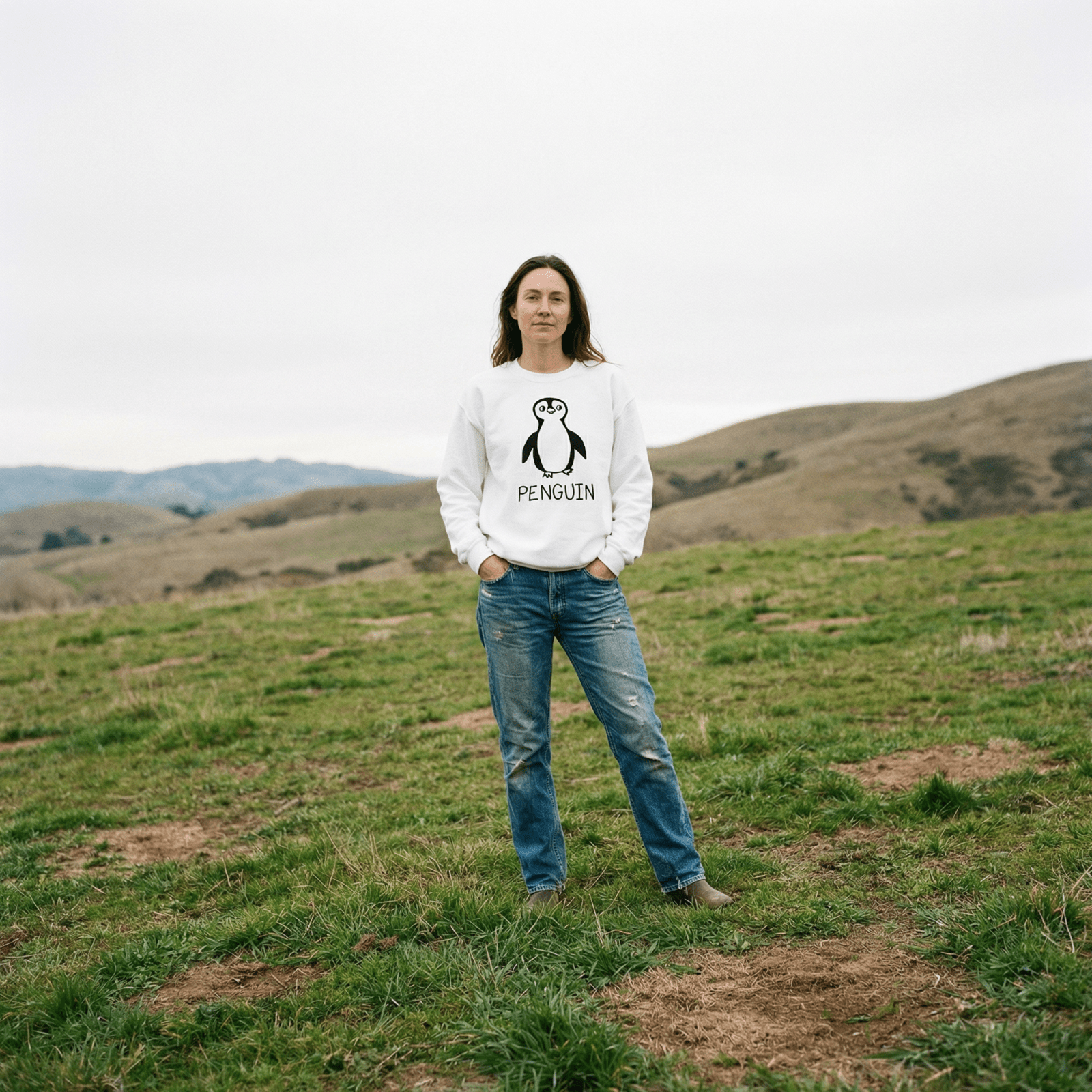 Penguin - Crewneck Sweatshirt